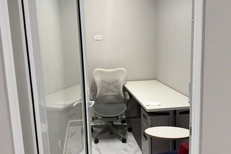 OFICINA RENTA EN TORRE CONNEXITY VALLE ORIENTE