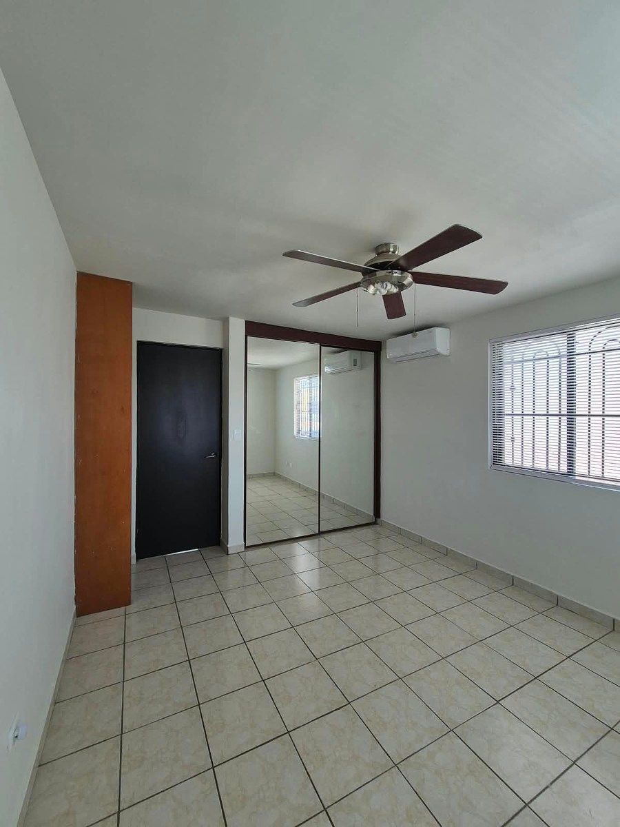 Casa em Privadas de Casa Blanca, San Nicolás de los Garza, foto 19 de 30