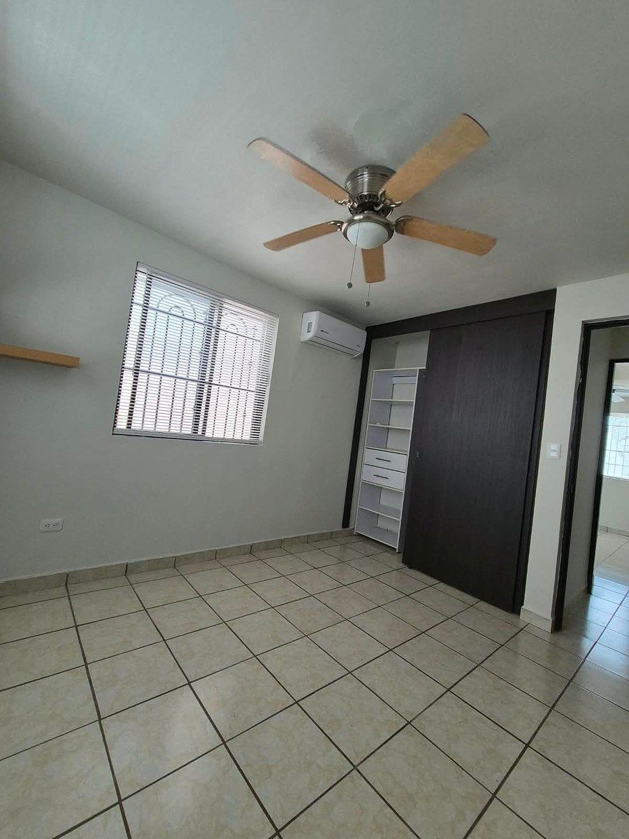Casa em Privadas de Casa Blanca, San Nicolás de los Garza, foto 25 de 30
