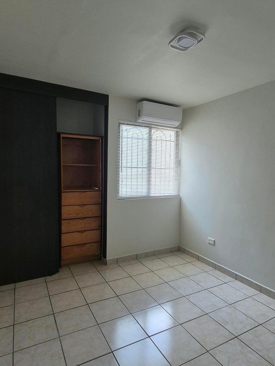 Casa em Privadas de Casa Blanca, San Nicolás de los Garza, foto 28 de 30