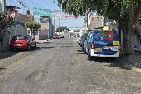 Bodega con Oficinas en Renta Colonia  Beatriz Hernandez