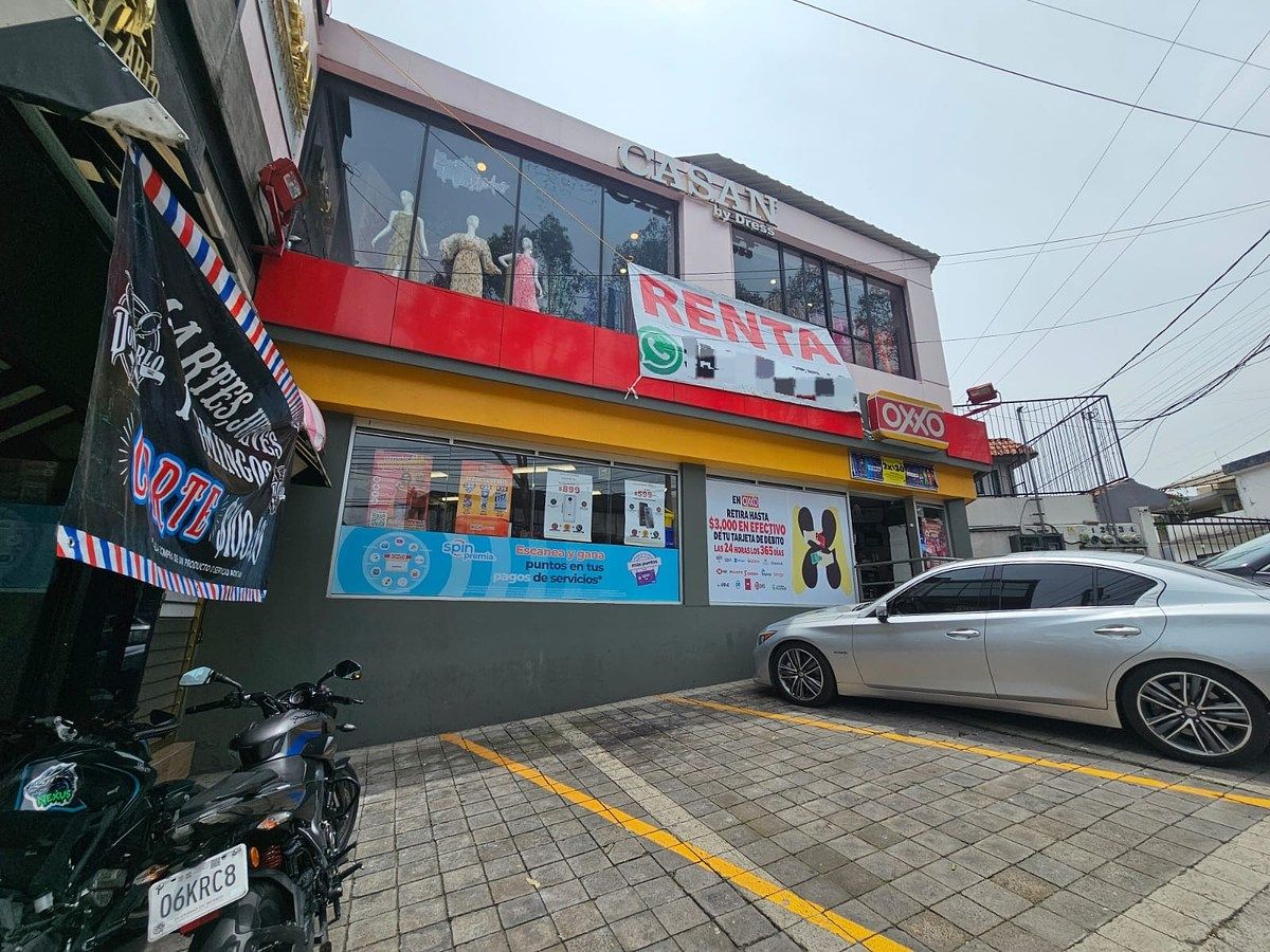 Retail Space in Lomas de Atizapán, Atizapán de Zaragoza, photo 2 of 7