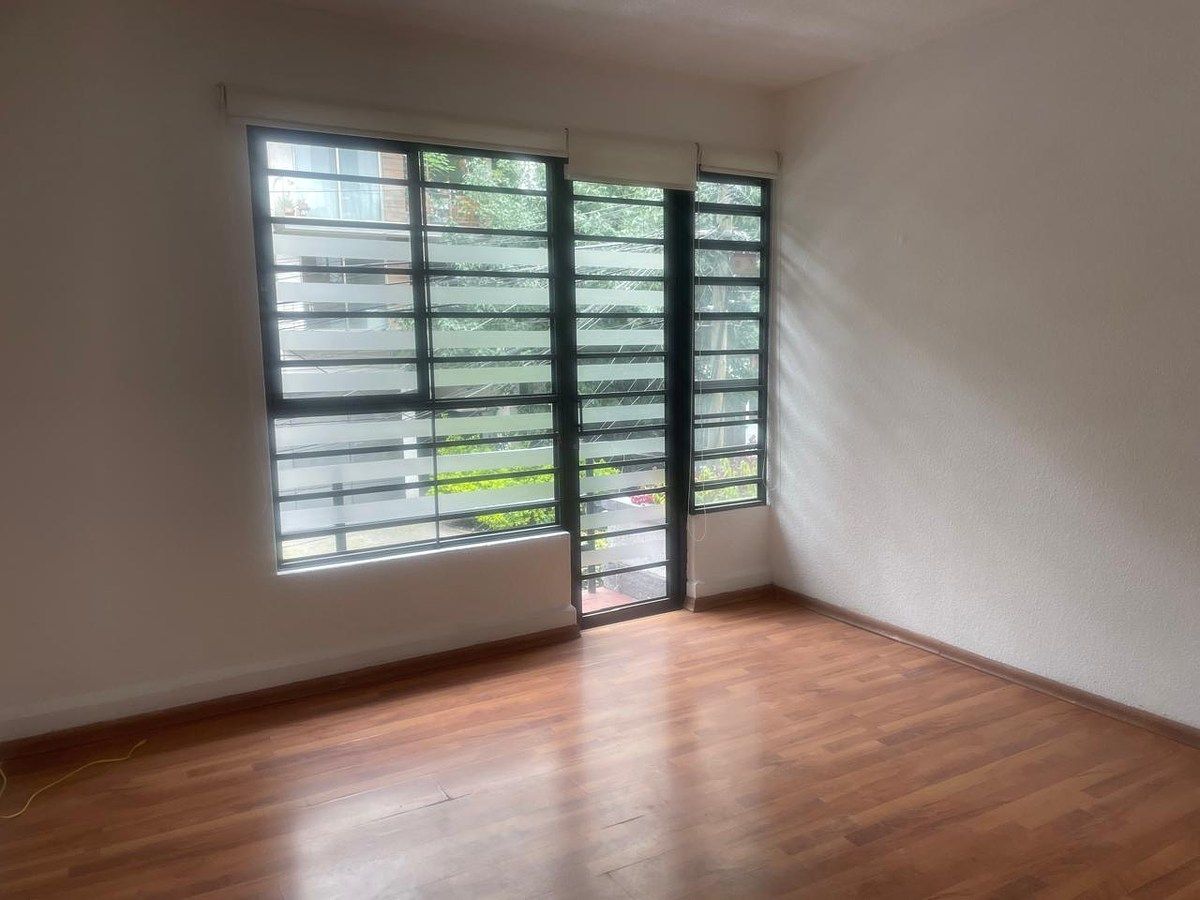 Linda escritório com excelente localização no bairro Napoles, foto 1 de 26