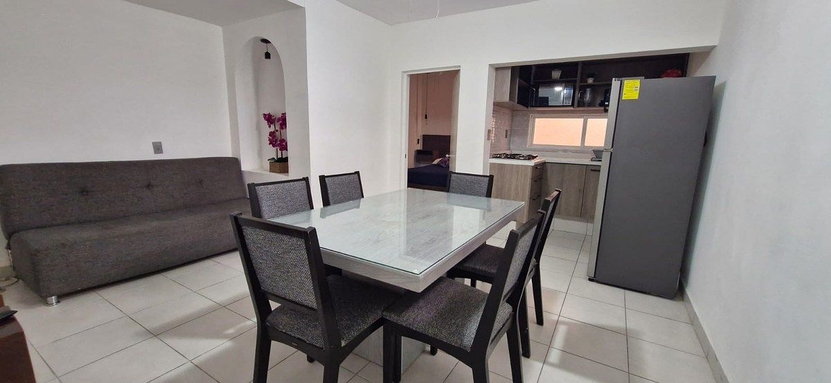 Comfortable and centrally located furnished and equipped apartment., photo 1 of 33