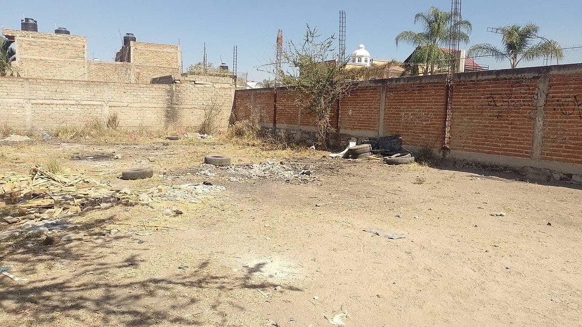 Lot in Los Maestros, El Salto, photo 3 of 4