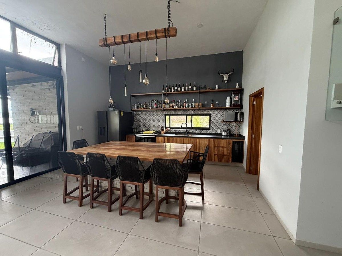 House in Gated Community in Bellavista, Acatlán de Juárez, photo 3 of 7