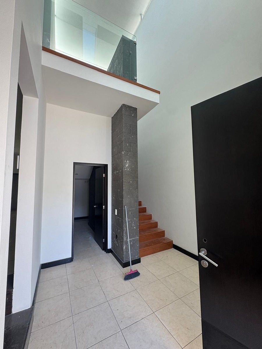 Casa em Bosques de Valle Alto, Monterrey, foto 3 de 9