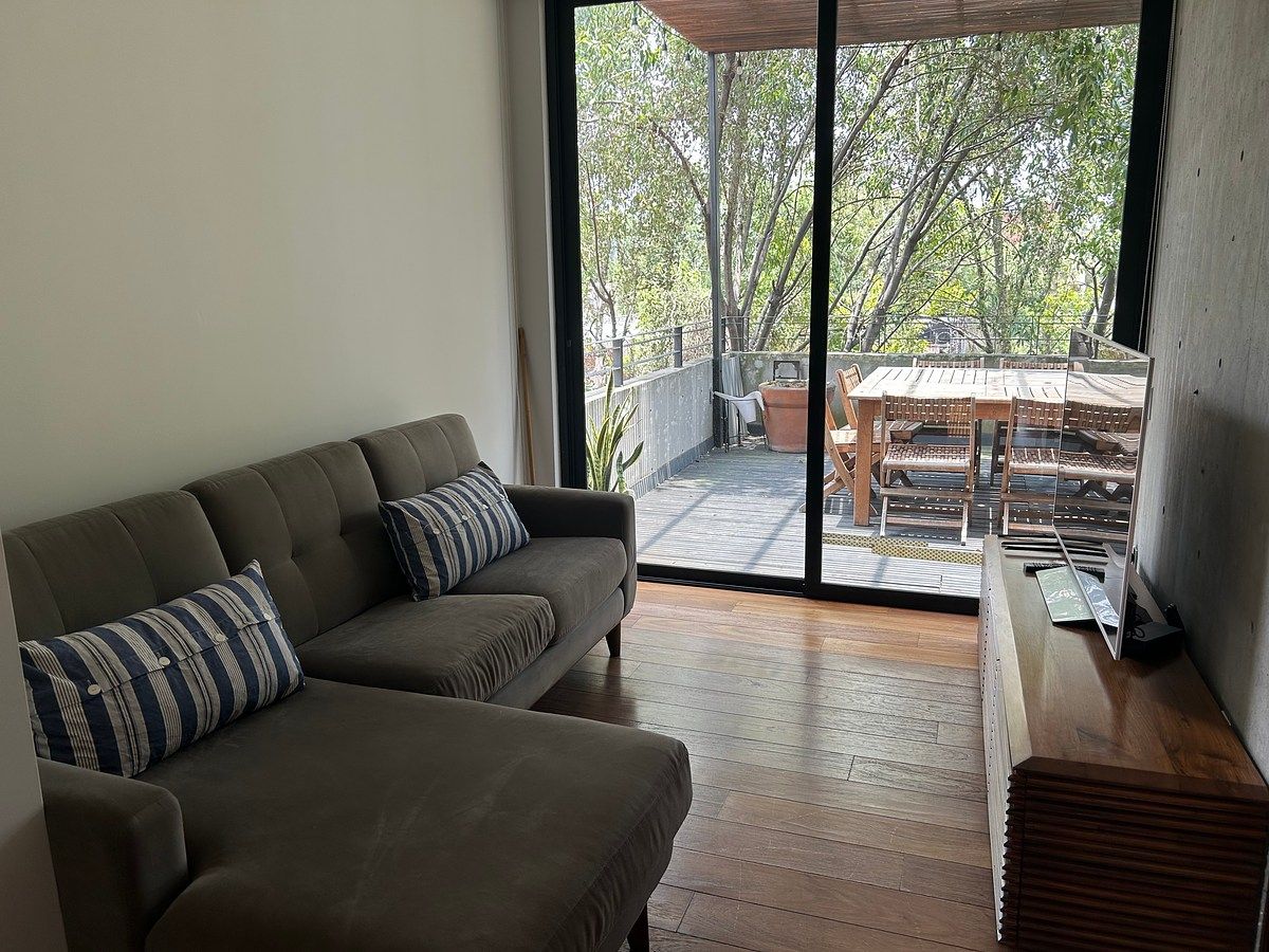 Lindo apartamento mobiliado com terraço, foto 1 de 15