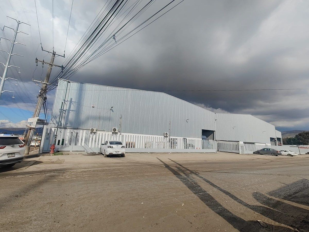 Prédio industrial em Granjas Familiares de Matamoros, Tijuana, foto 2 de 6