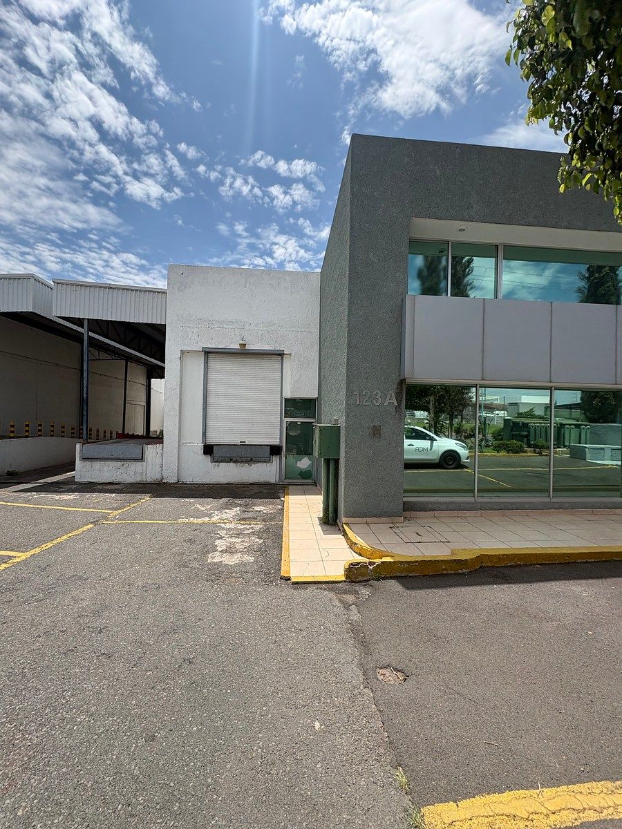Prédio industrial em Las Pintas, El Salto, foto 2 de 47