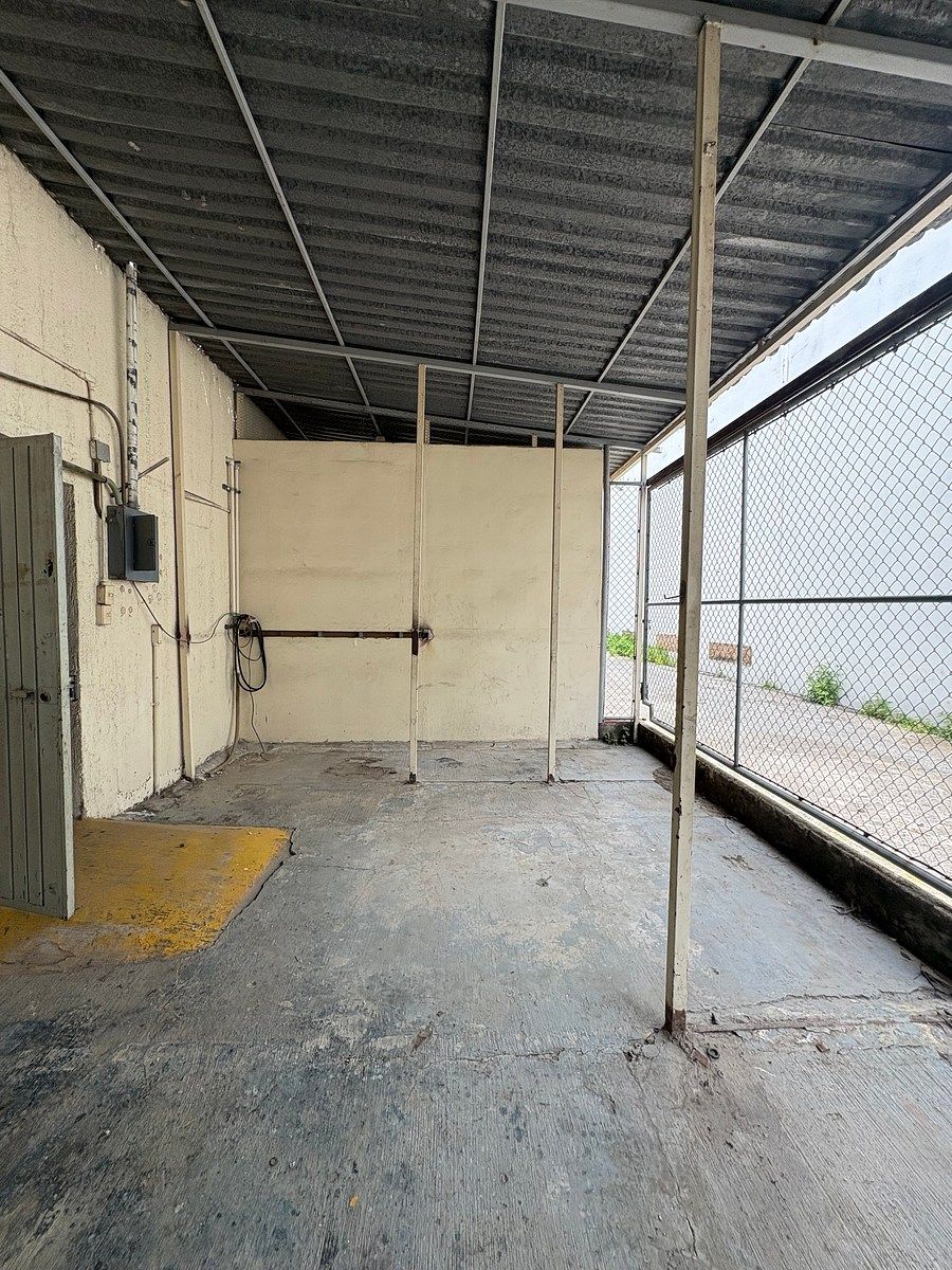 Prédio industrial em Las Pintas, El Salto, foto 30 de 47