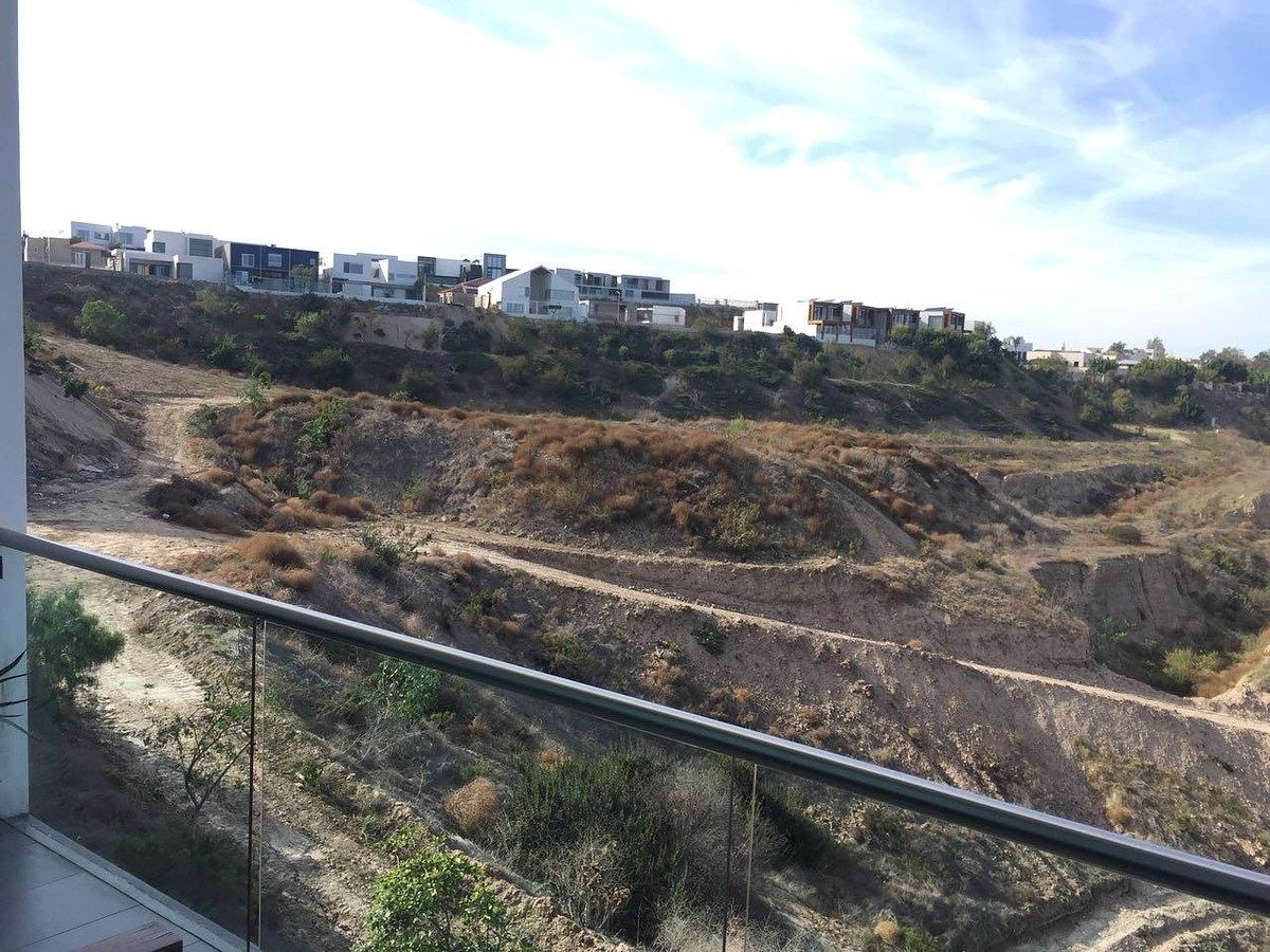 House in Lomas de Agua Caliente 6a Sección (Lomas Altas), Tijuana, photo 25 of 41