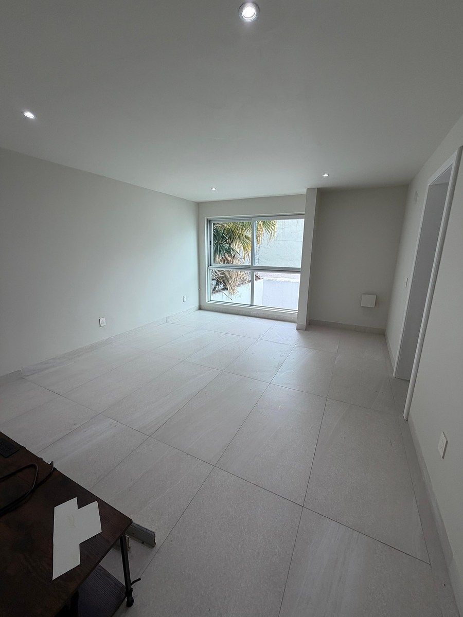 Sala Comercial em Prados de Providencia, Guadalajara, foto 2 de 42