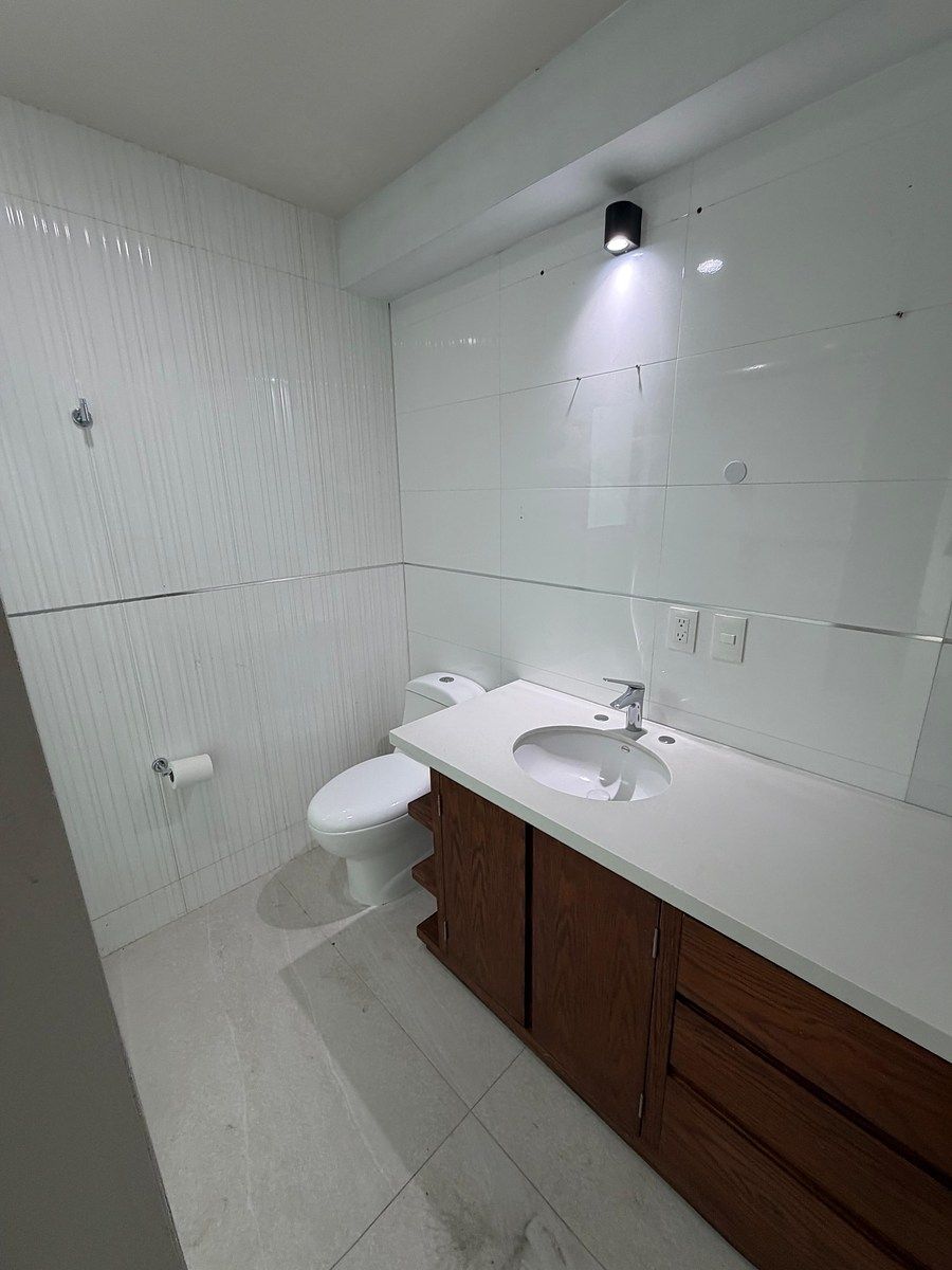 Sala Comercial em Prados de Providencia, Guadalajara, foto 19 de 42