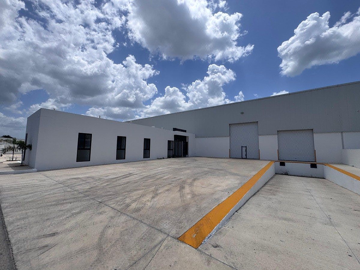 ALUGUEL DE DEPÓSITO 1.550 M2 EM UMÁN YUCATÁN COM SEGURANÇA 24/7, foto 1 de 14