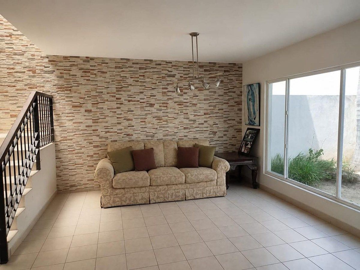 Casa em Ventanas de La Huasteca, Santa Catarina, foto 2 de 8