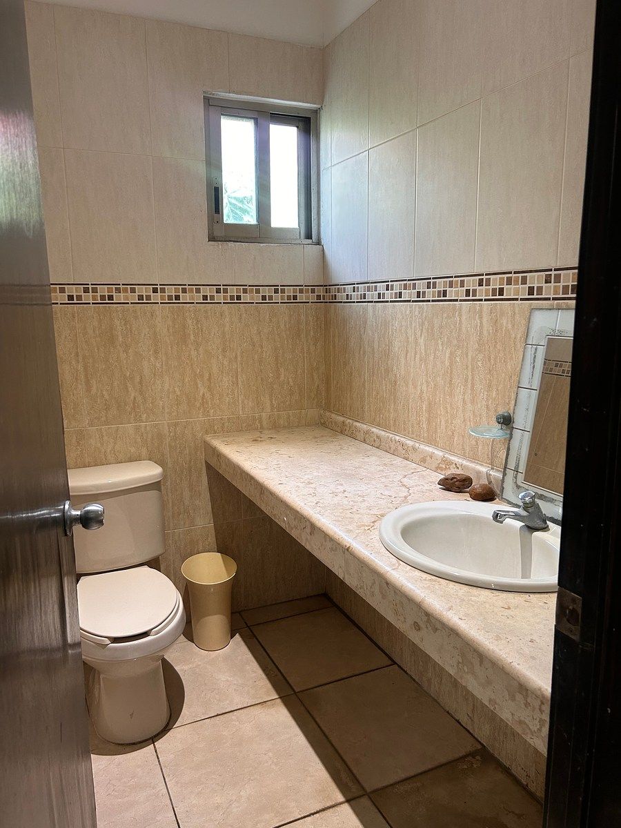 baño de visitas, foto 12 de 26