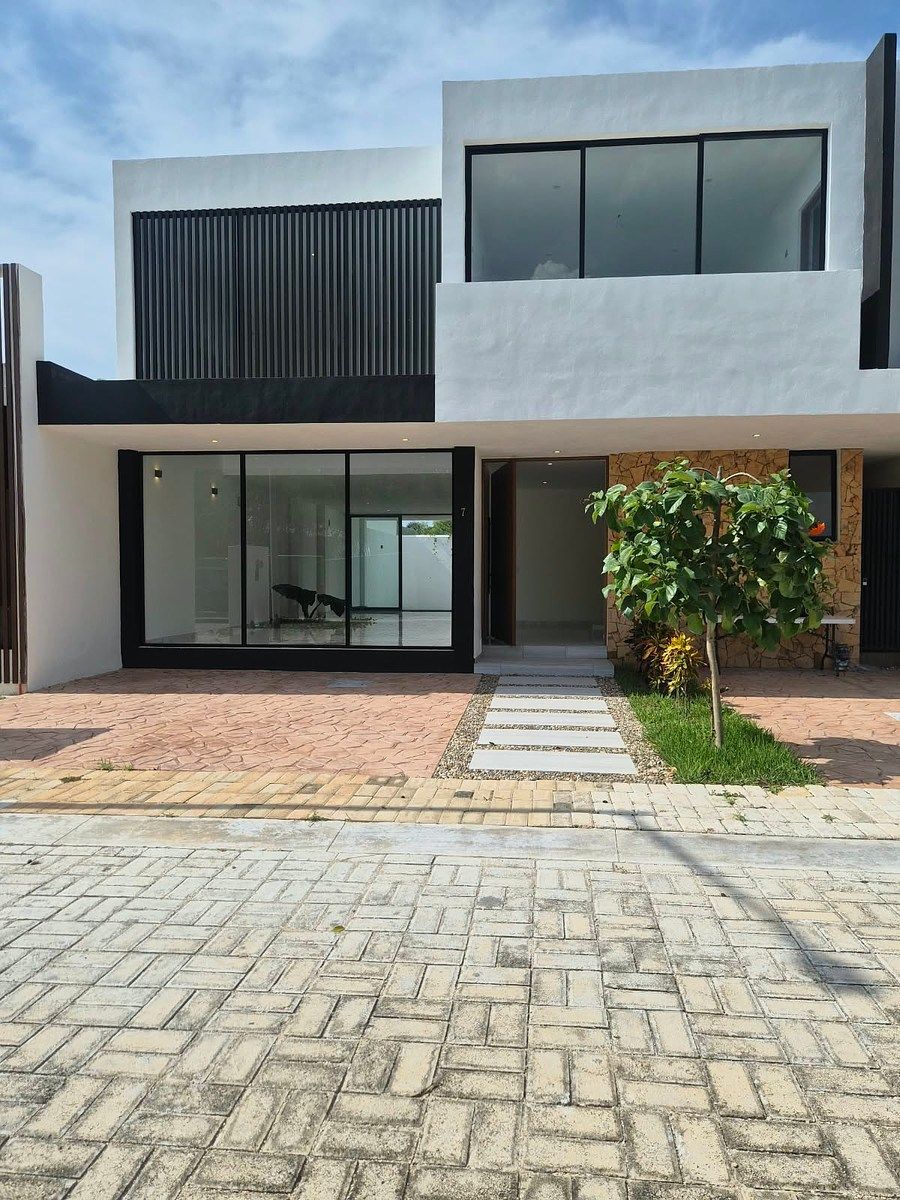 CASA À VENDA EM TEMOZÓN NORTE I 3 QUARTOS, foto 1 de 25