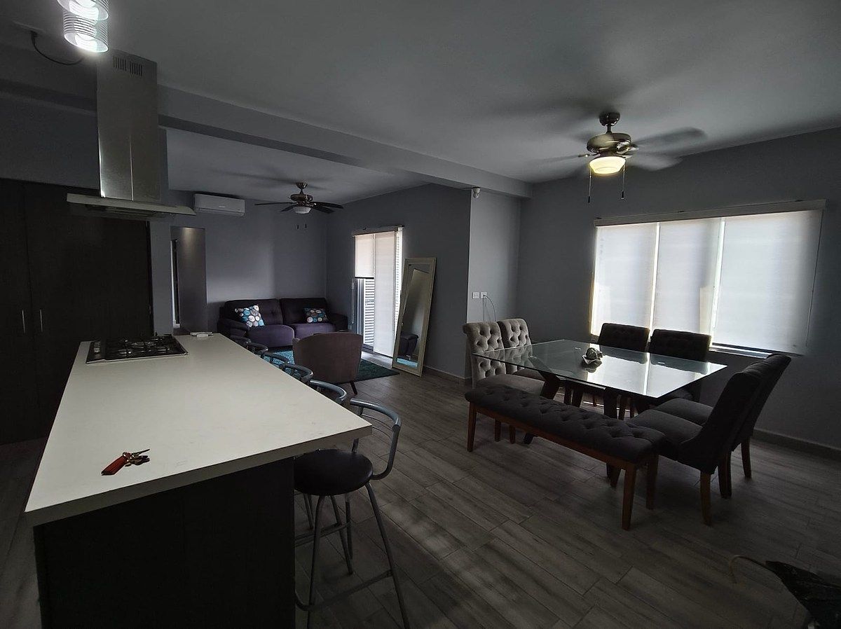 RENT PENTHOUSE, photo 1 of 10