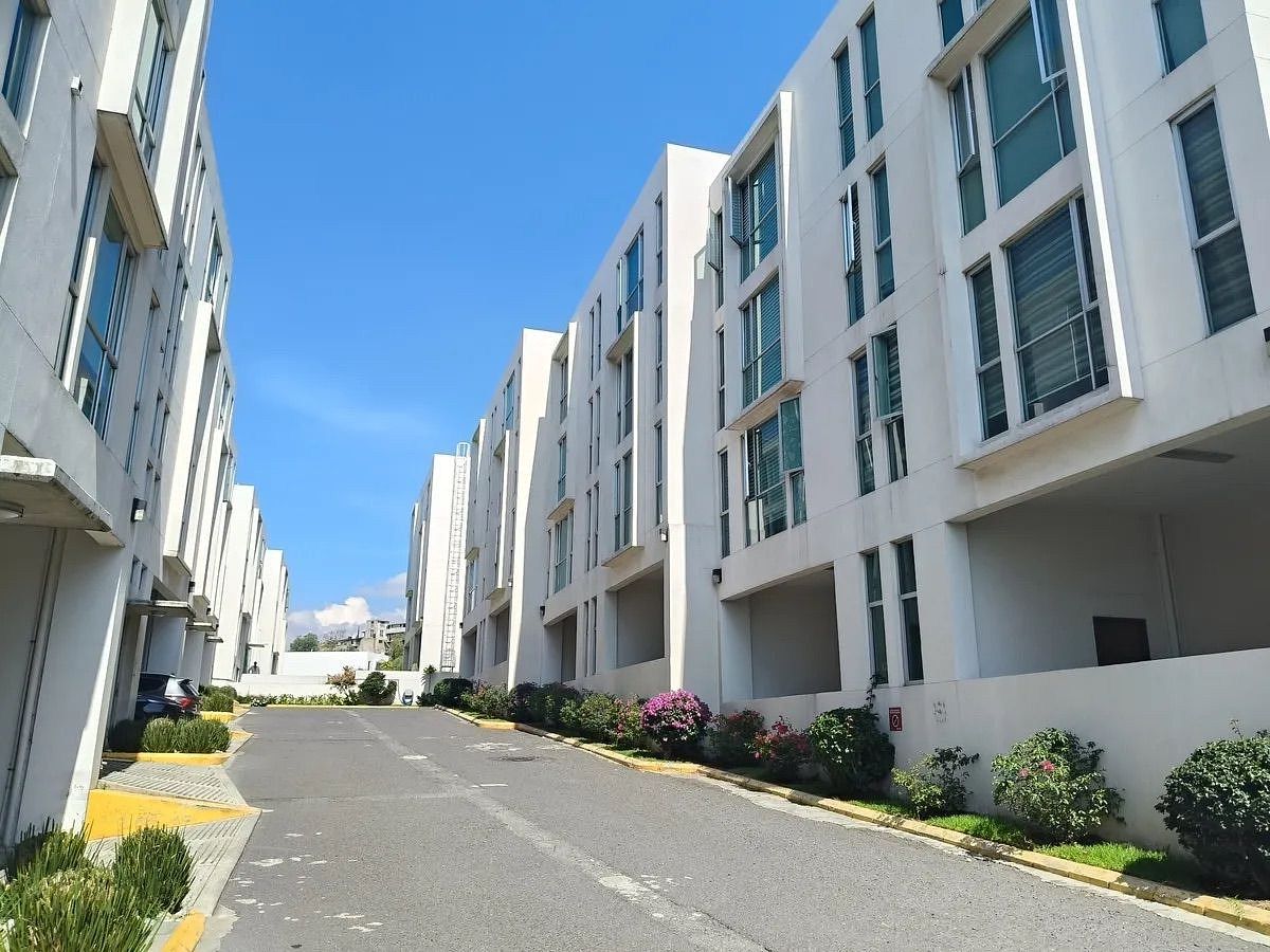 Condominio, photo 12 of 21