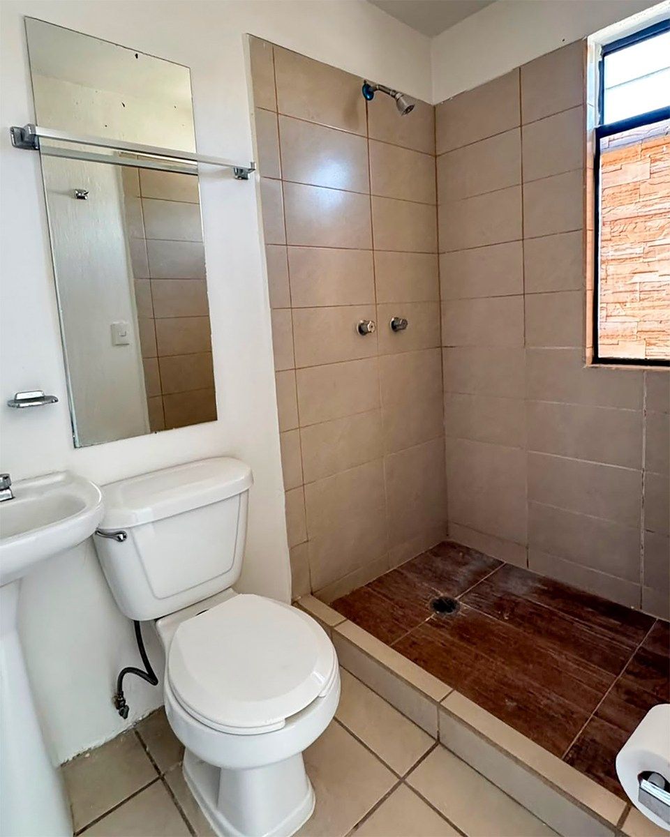 Baño casa en venta en Amaranto, foto 5 de 8