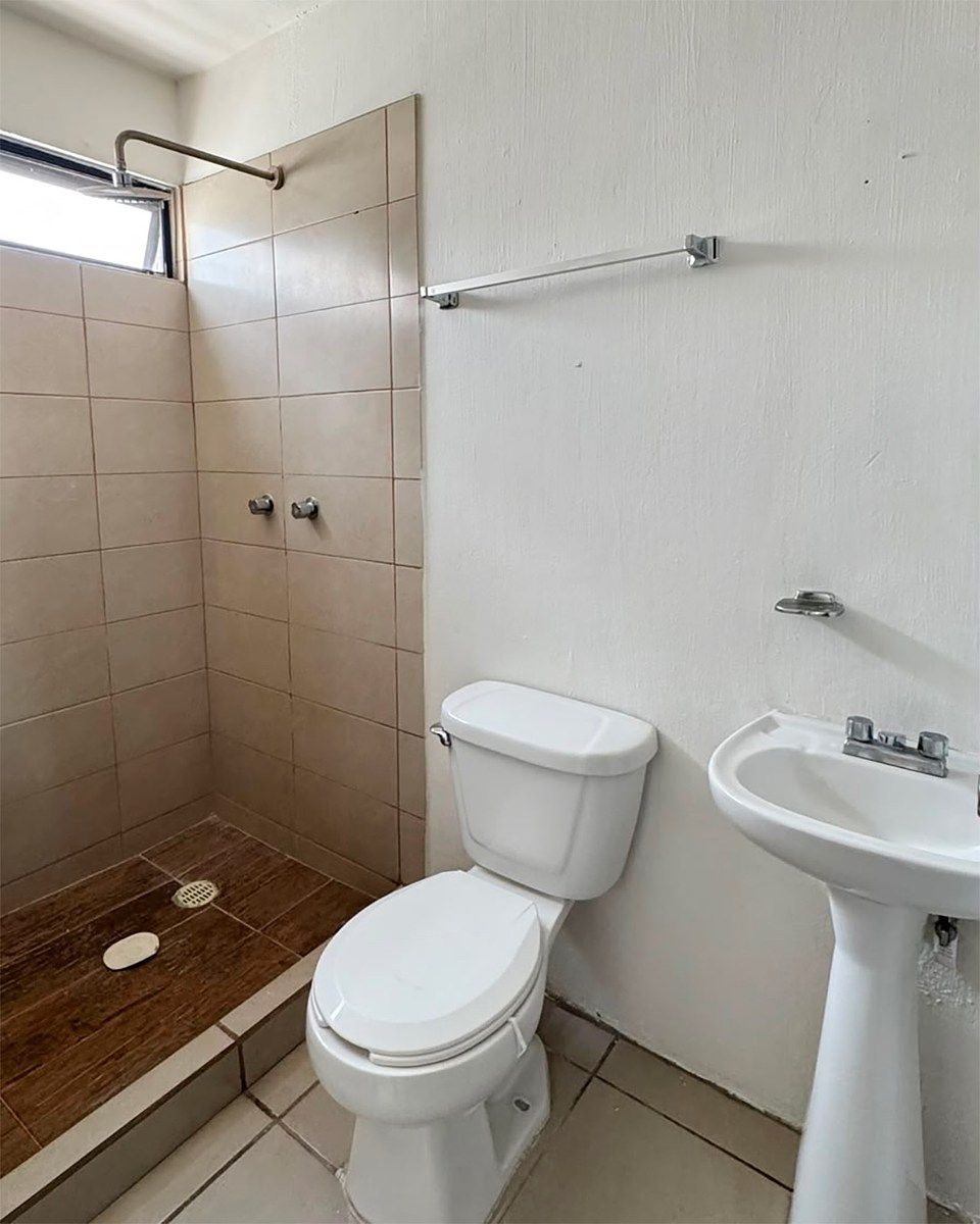 2 baños casa en venta en Amaranto, foto 7 de 8