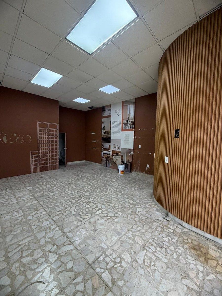 Local comercial en Artesanos, Guadalajara, foto 2 de 5