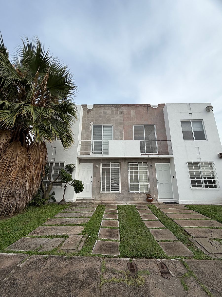 CASA EN VENTA EN CATARINA, PASEOS DEL BOSQUE, foto 1 de 19