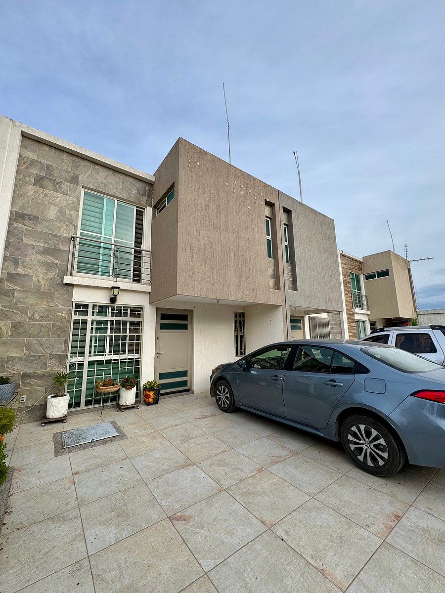 Casa en Venta en Albazul Residencial, zona sur, foto 1 de 14