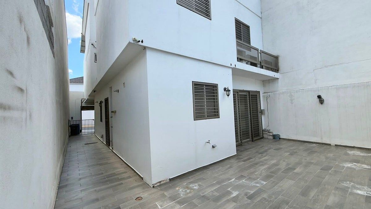 House in Puerta de Hierro, Monterrey, photo 16 of 20