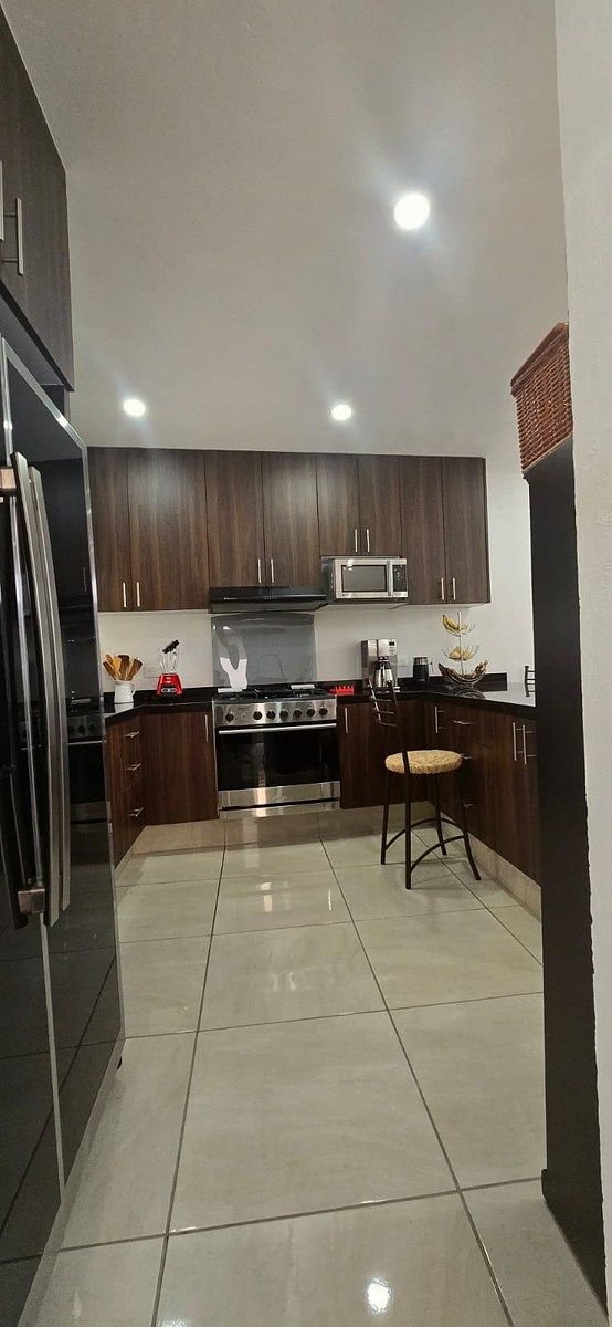 House in Gated Community in Bosques de San Juan, San Juan del Río, photo 4 of 23