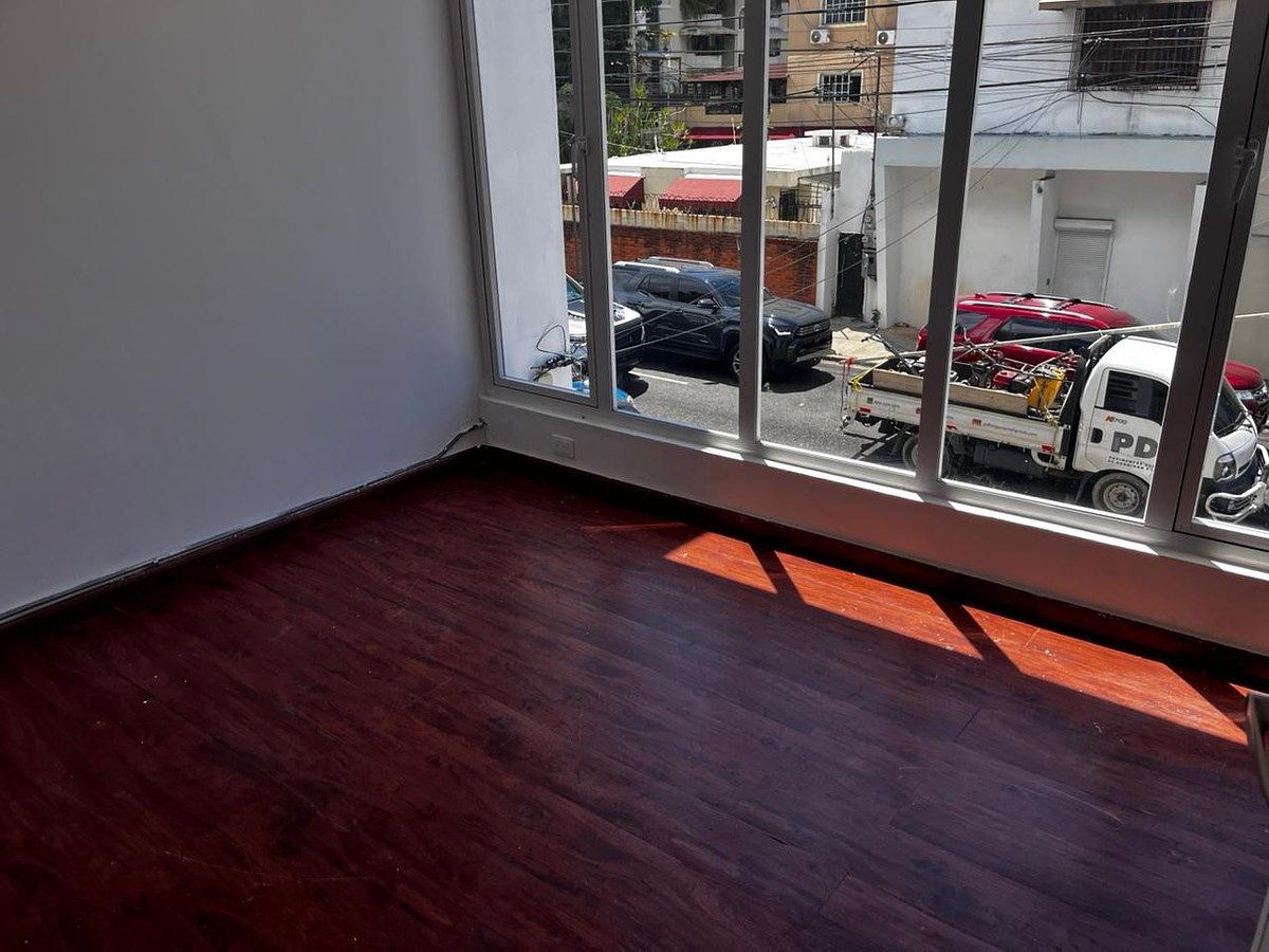 LOCAL COMERCIAL EN ALQUILER EN ENRIQUILLO, foto 1 de 10