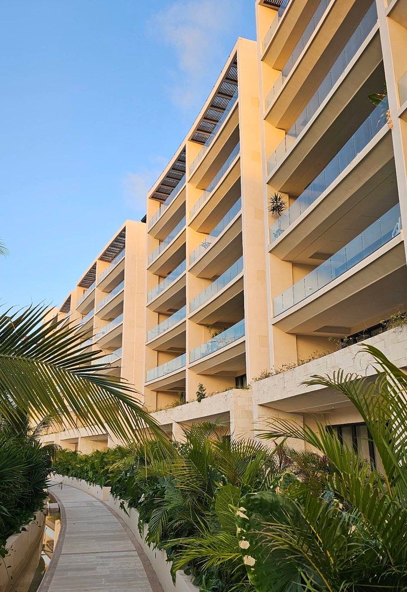 Rent Apartment in La Vela, Puerto Cancún, photo 1 of 15