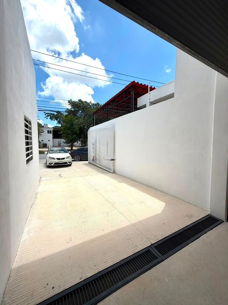 Industrial Warehouse in Supermanzana 511, Benito Juárez, photo 2 of 14