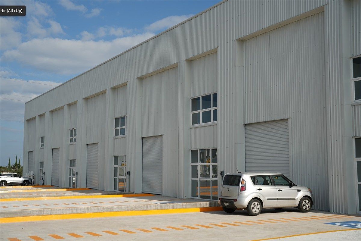 Commercial Storage Unit in El Marqués, Querétaro, photo 3 of 6