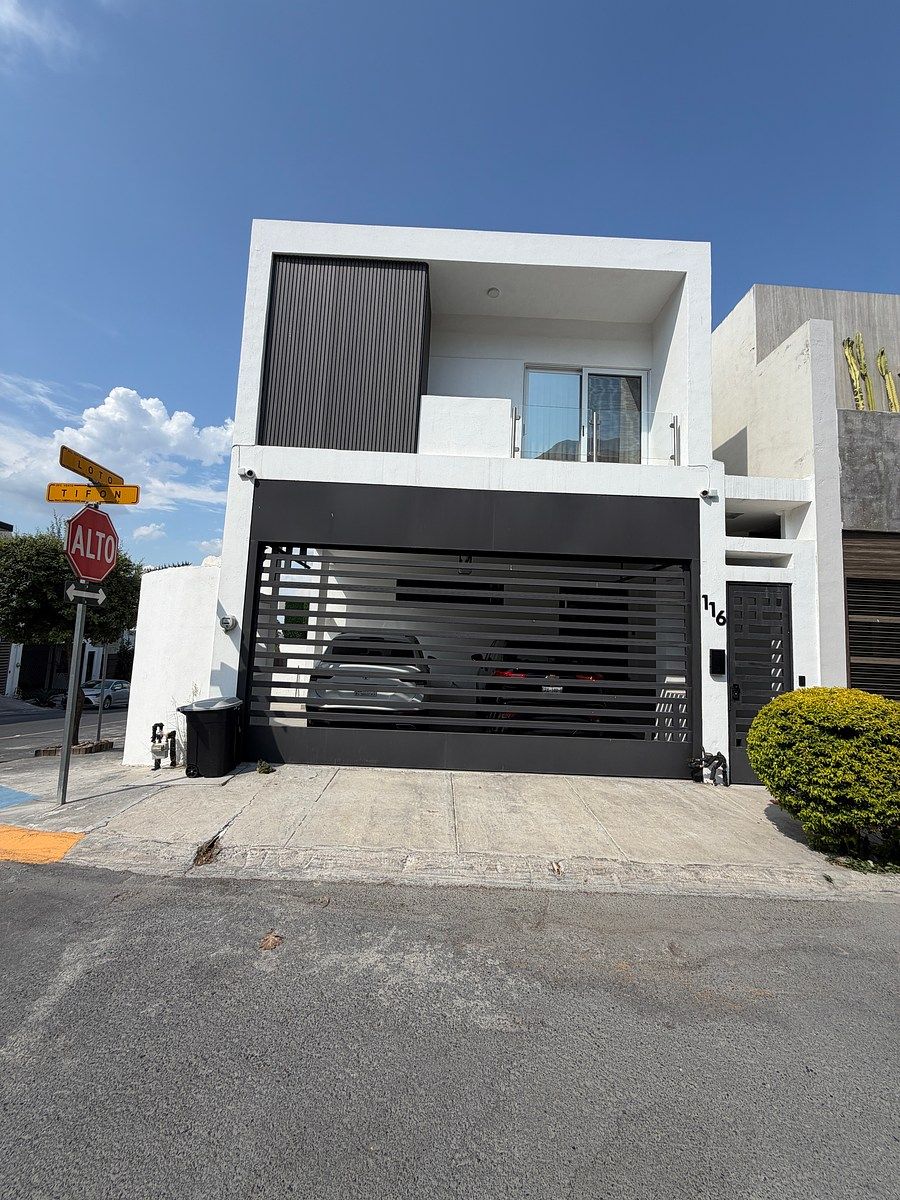 Casa Amueblada En Esquina Renta Cumbres Allegro, foto 1 de 37