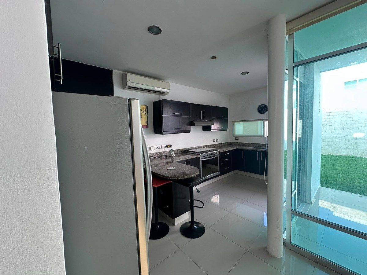 Casa en Altabrisa, Mérida, foto 3 de 22