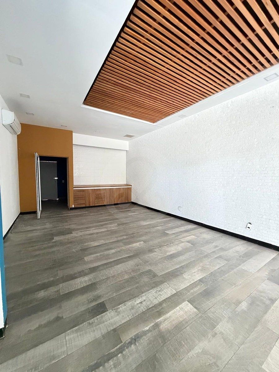 Local en Planta Baja con 50 m2 dentro de Plaza al Norte de Mérida, foto 1 de 12