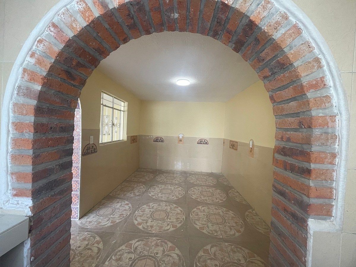 House in Huentitán El Bajo, Guadalajara, photo 2 of 15