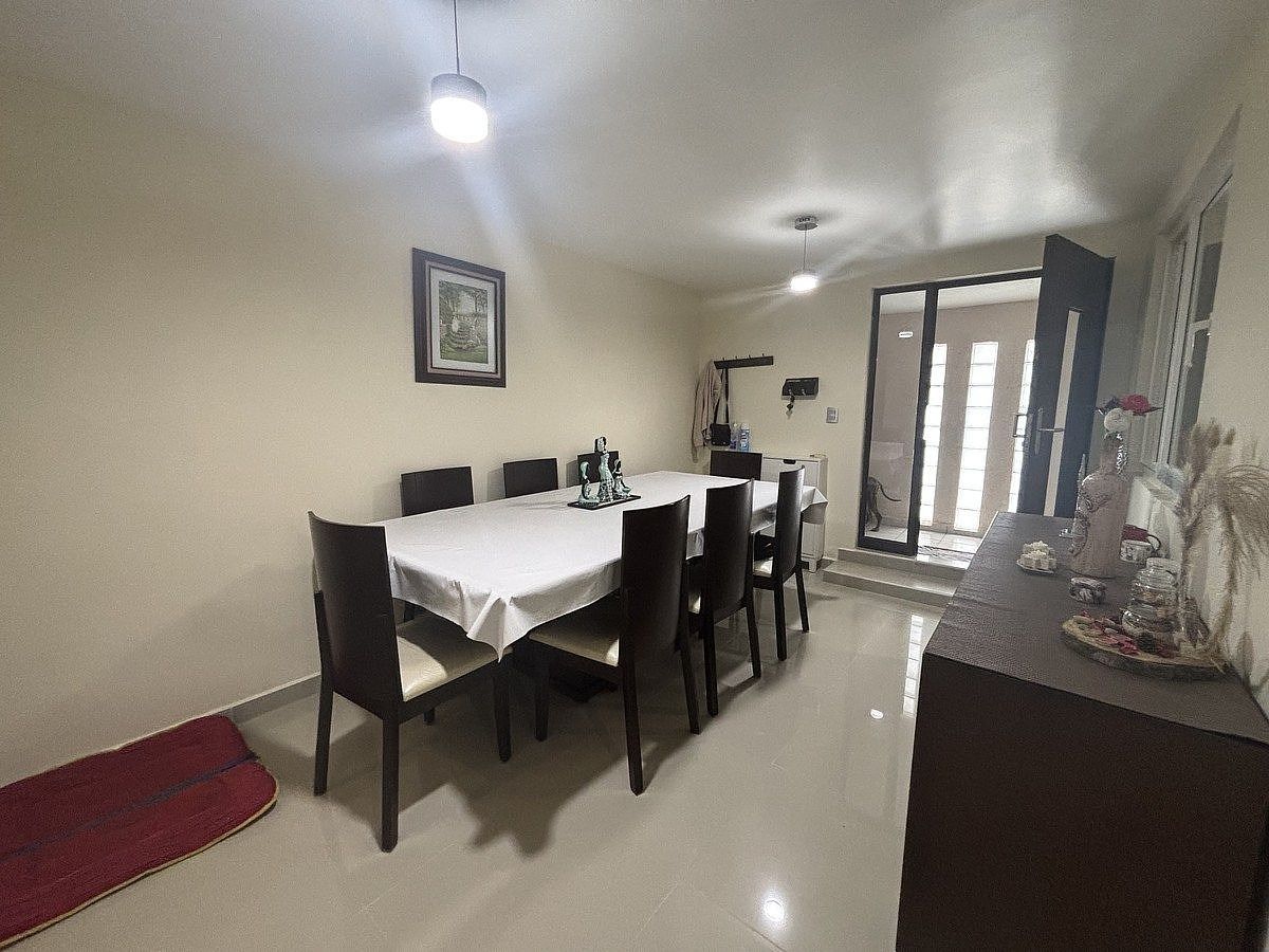 Casa en Venta en Jardines de Santa Cecilia, Tlalnepantla | Dentro de Cerrada, foto 1 de 28