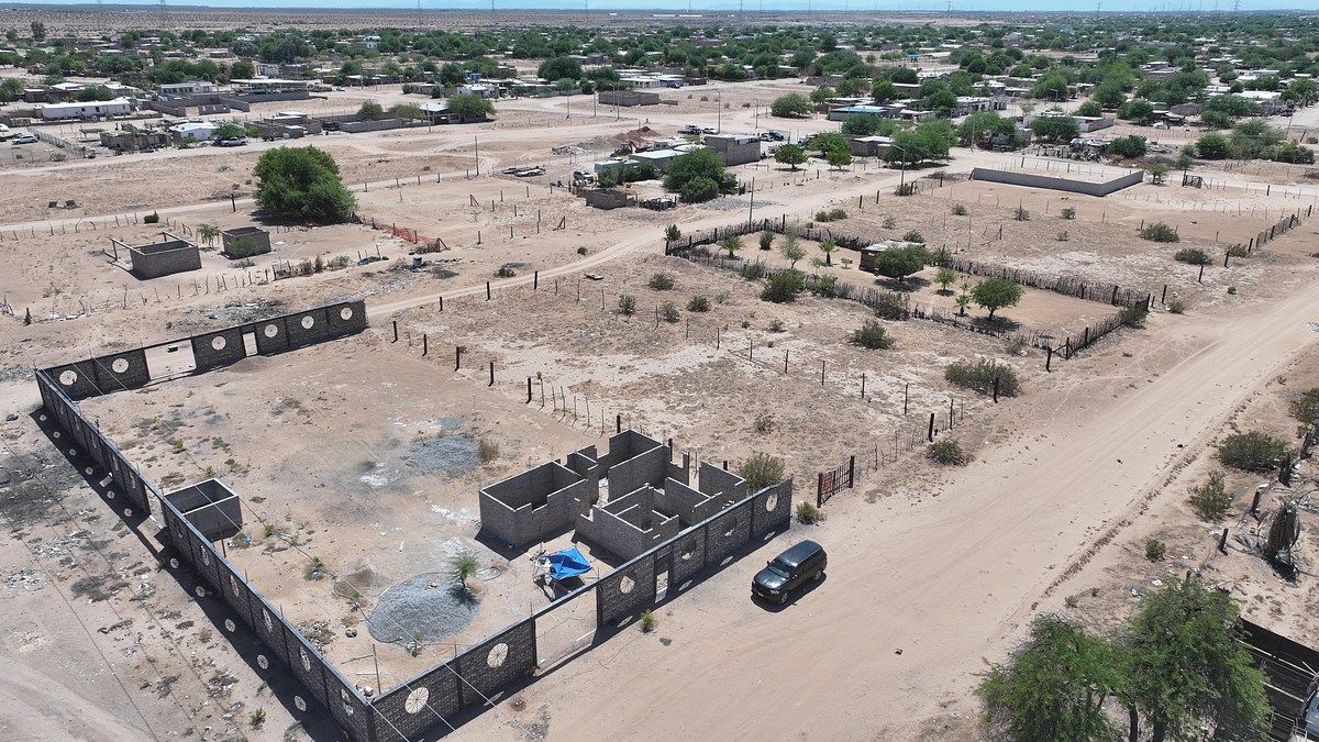 Terreno de 900 m² Ubicado en Av. Lirios "B" entre calle 47 y 48