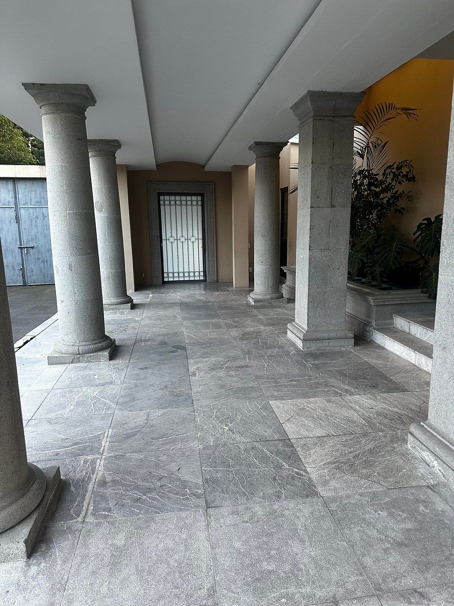 House in Bosque de las Lomas, Miguel Hidalgo, photo 22 of 25
