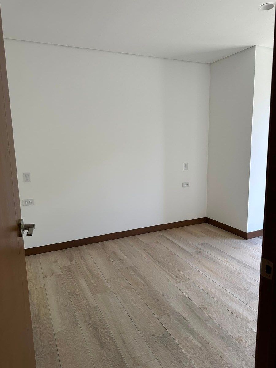 Apartamento en Zona 10, Guatemala, foto 6 de 10