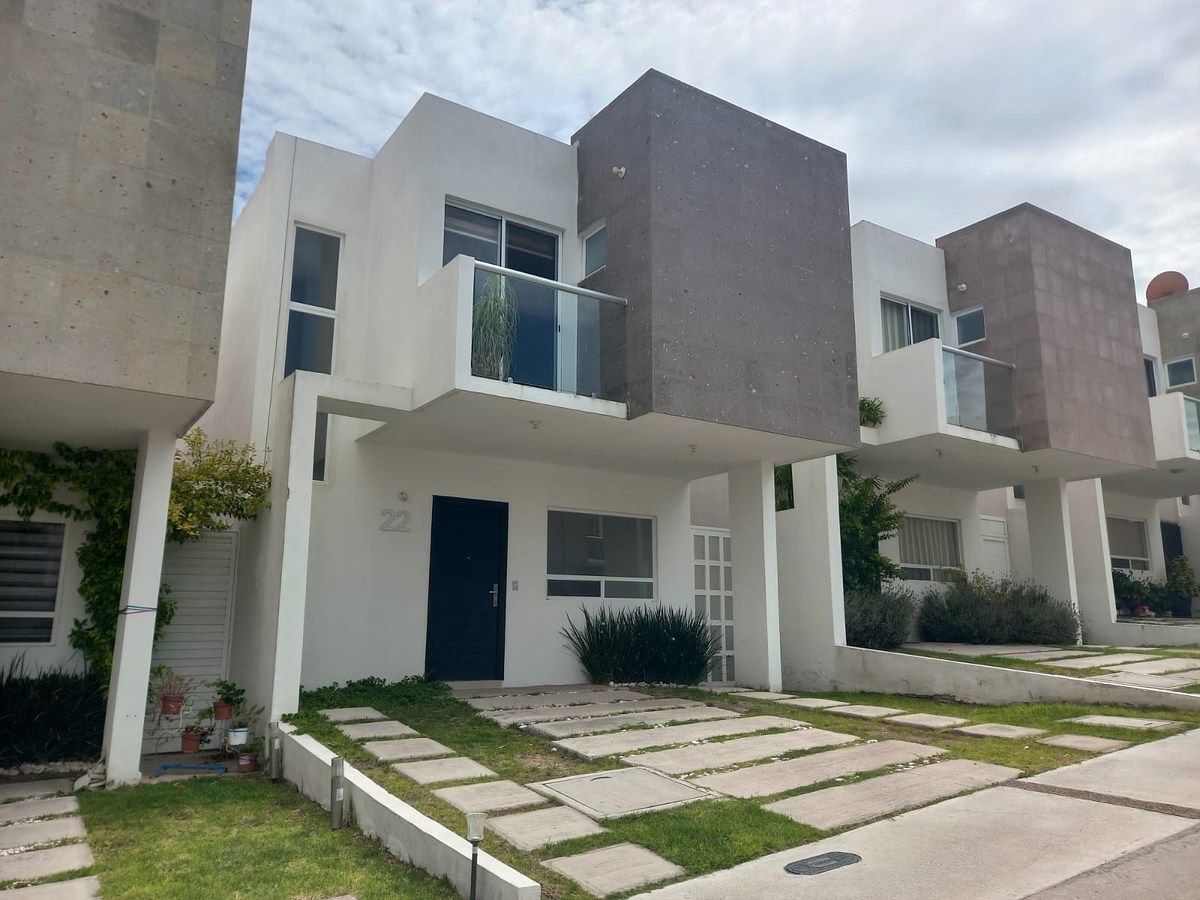 Hermosa casa  bien iluminada, foto 1 de 39