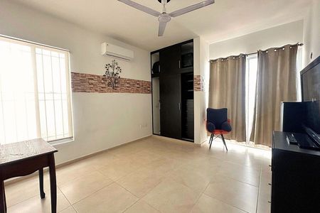 Venda de uma casa de um andar equipada em Gran Santa Fe, Mérida