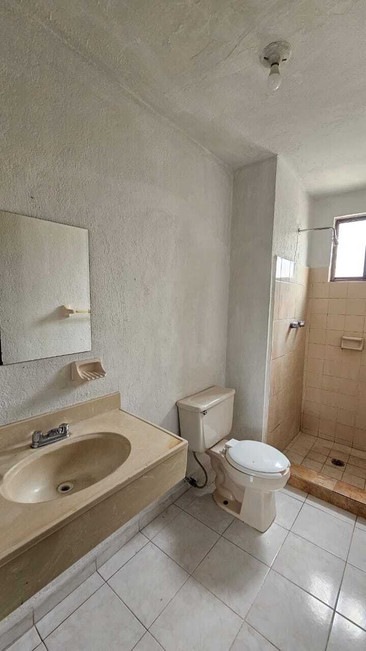 Baño completo Planta Alta, foto 22 de 26