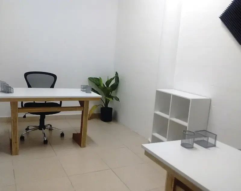 Oficina privada equipada en Playacar Fase II, lista para ocupar, foto 1 de 3
