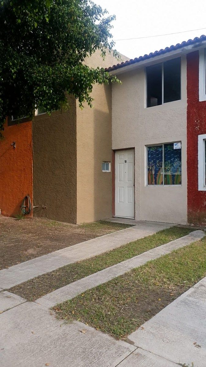 OOPORTUNIDAD CASA EN VENTA VALLE DORADO TRAJOMULCO EN GUADALAJARA - foto 1