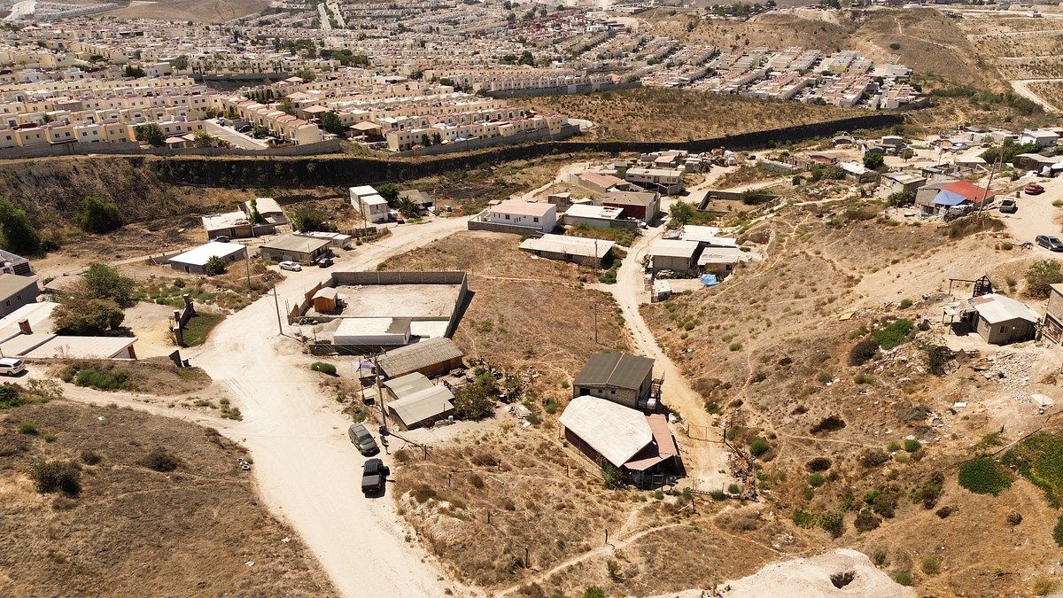 Lot in Colinas del Sol, Tijuana, photo 7 of 9