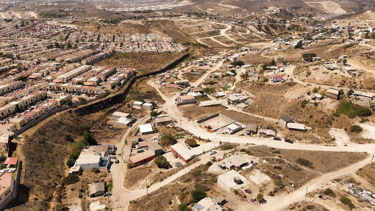 Lot in Colinas del Sol, Tijuana, photo 9 of 9